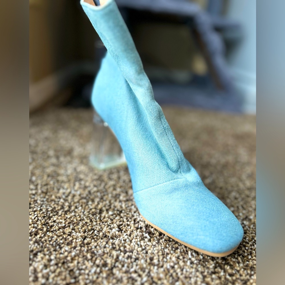 Jean shoes size 8